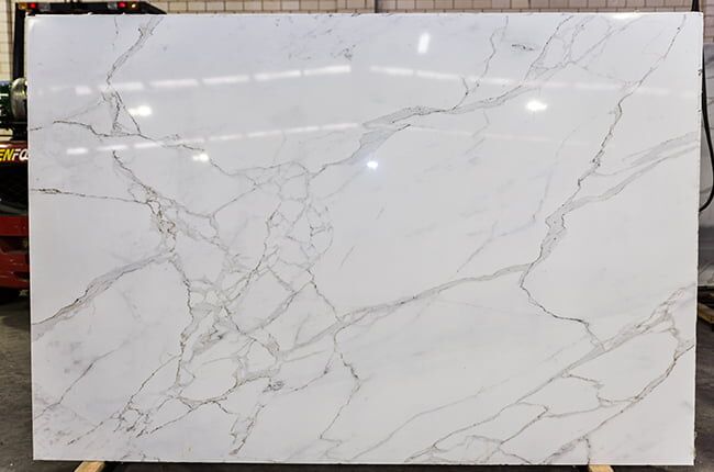 EM 177 Calacatta Classic (2) EM 177 Calacatta Classic (2)